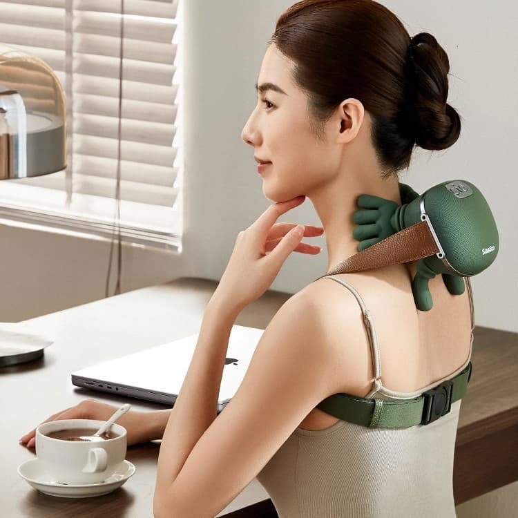 ThermalKnead Neck & Shoulder Massager thumbnail 4